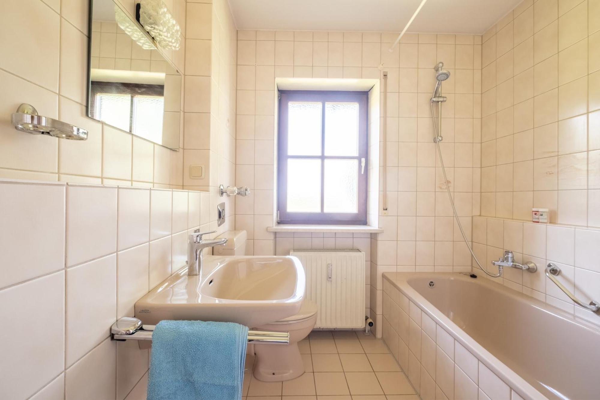 Gemuetliches Wohlfuehl-Apartment Mit Perfektem Seeblick Diessen am Ammersee Exterior photo